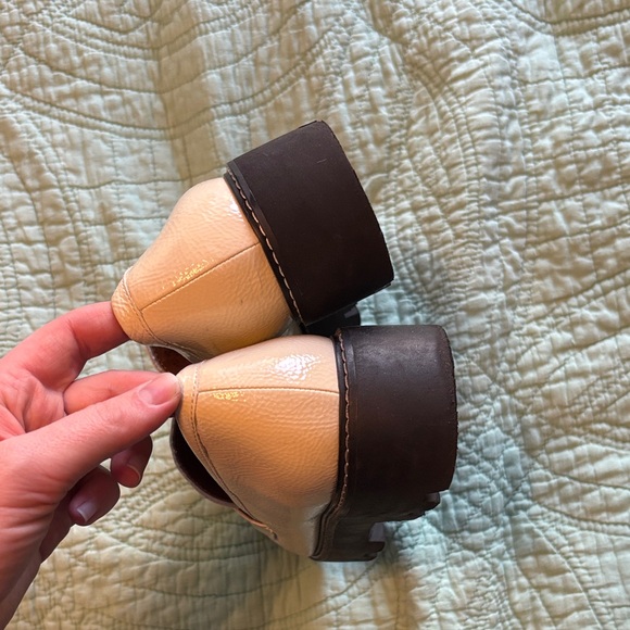 Franco Sarto Cream Loafers - Picture 6 of 7